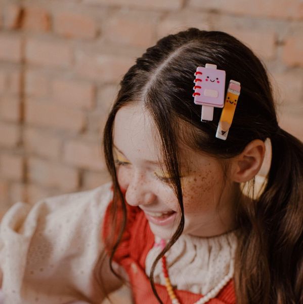 Dupla Hairclip Caderno e Lápis - Yoyo Bow Club