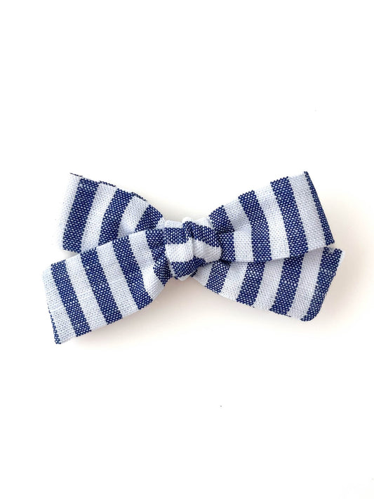 Laço Tata Linen Listrado Marinho e Branco | Unidade - Yoyo Bow Club